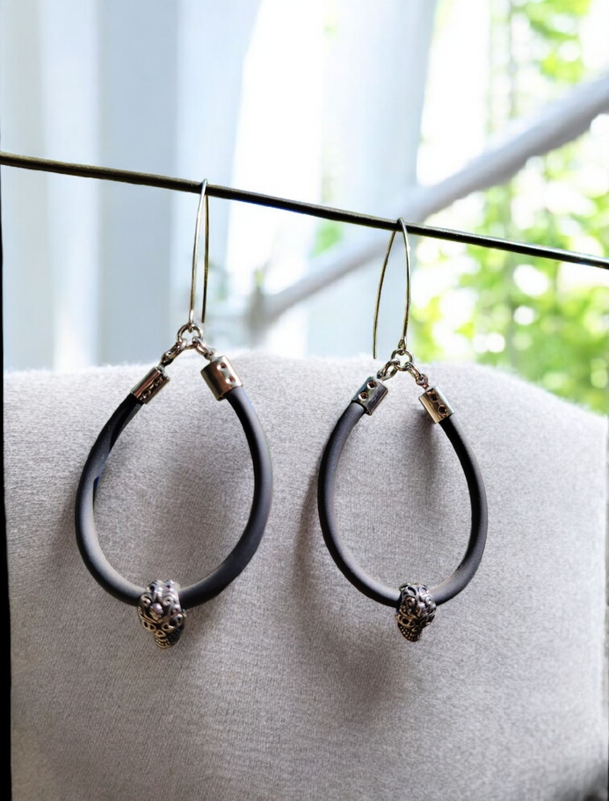 Boucles d’oreilles " Skull Hoop"