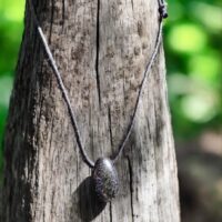 Collier "Énergie Noire"