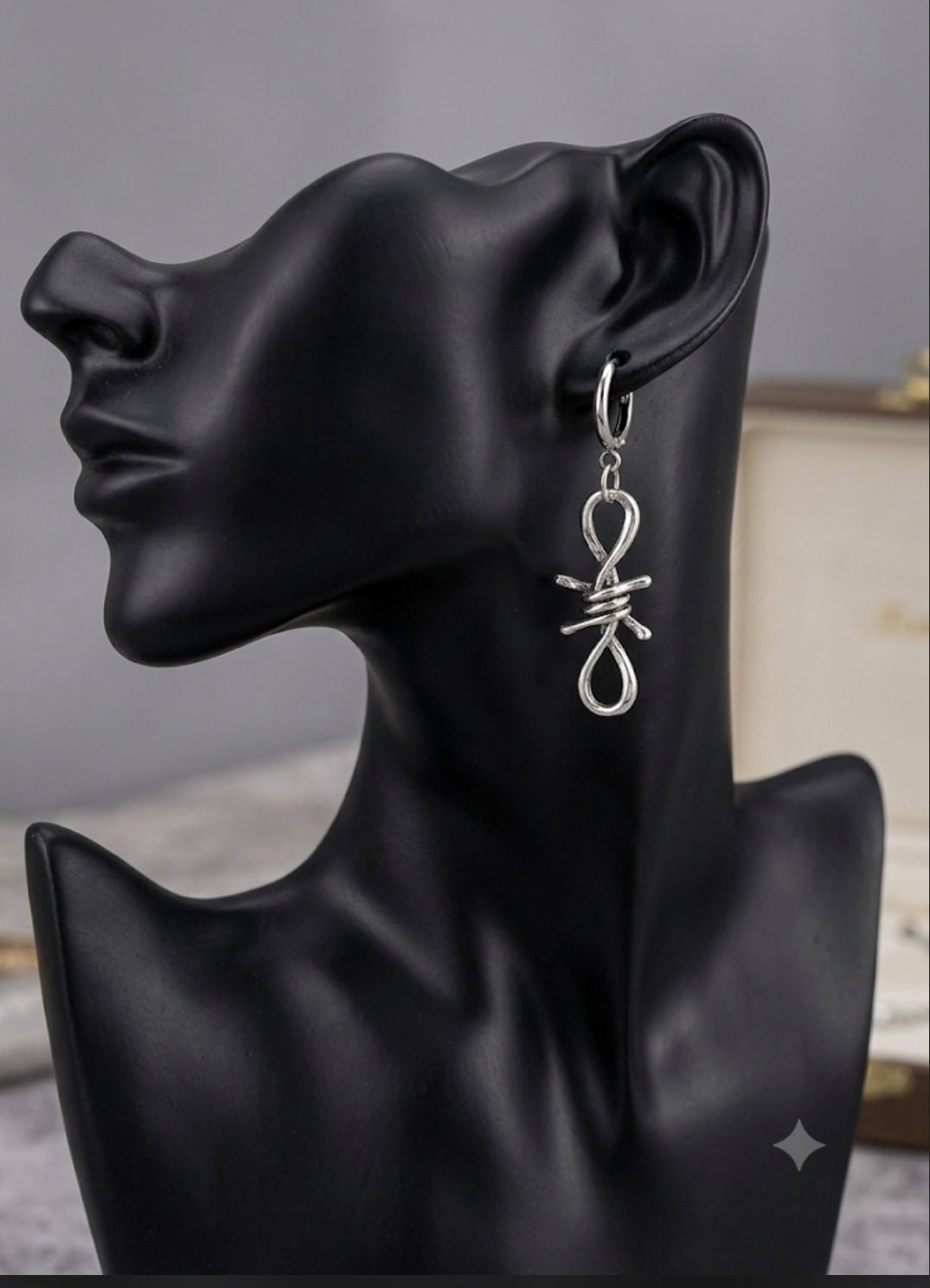 Boucles d'Oreilles "Nœud Barbelé" " – Image 3